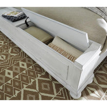 Load image into Gallery viewer, Kanwyn Panel Bed With Storage.

