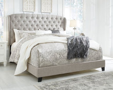 Load image into Gallery viewer, Jerary Grey Upholstered Bed.
