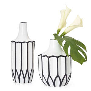 Abstract Linear Outline Vase