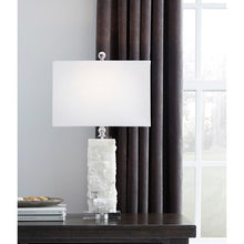 Load image into Gallery viewer, Malise Table Lamp.
