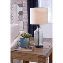 Load image into Gallery viewer, Bandile Table Lamp.
